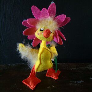 Annalee Easter / Spring Fuzzy Duckling Figure Doll With Pink Flower Hat c 2014